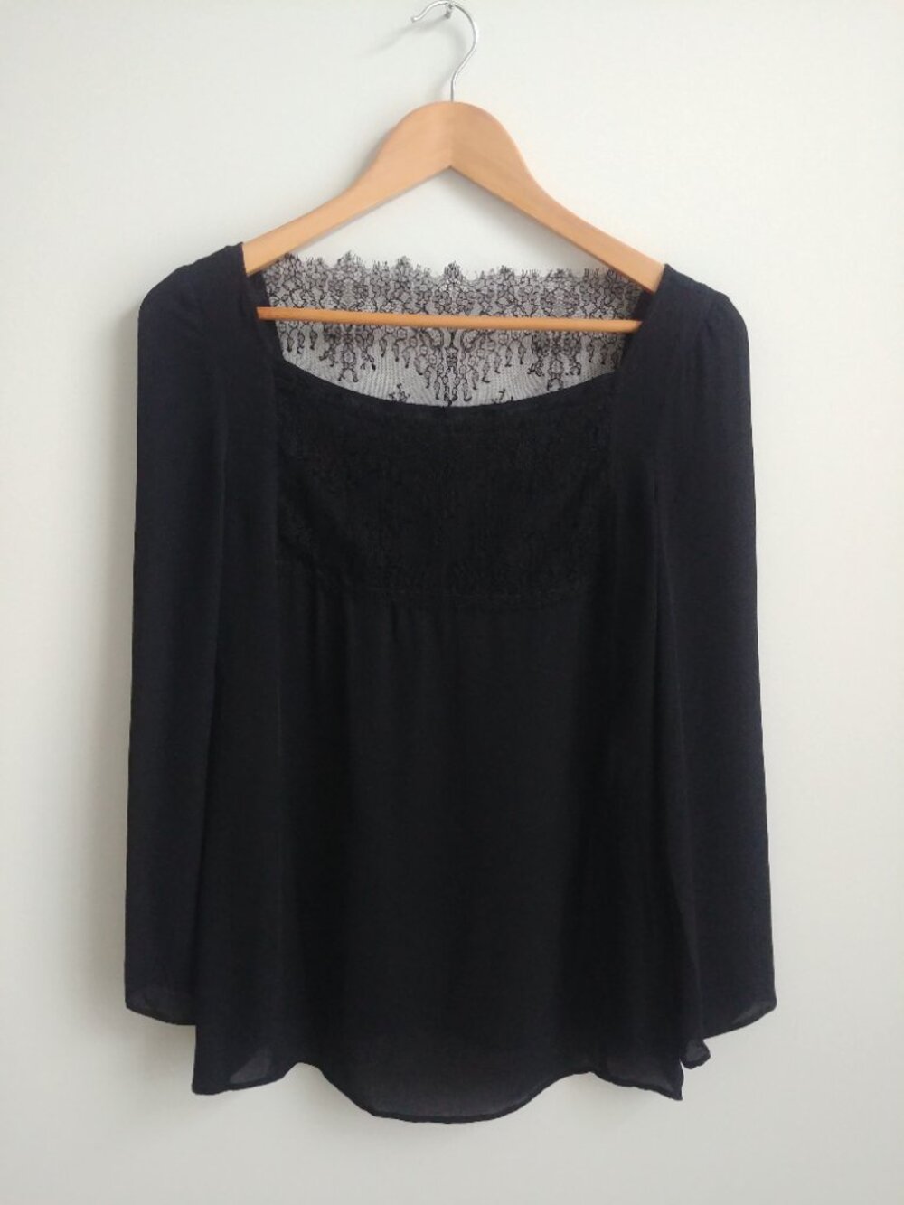 Gerard Darel Paris 100% silk black blouse top with sheer lace 36 approx Small